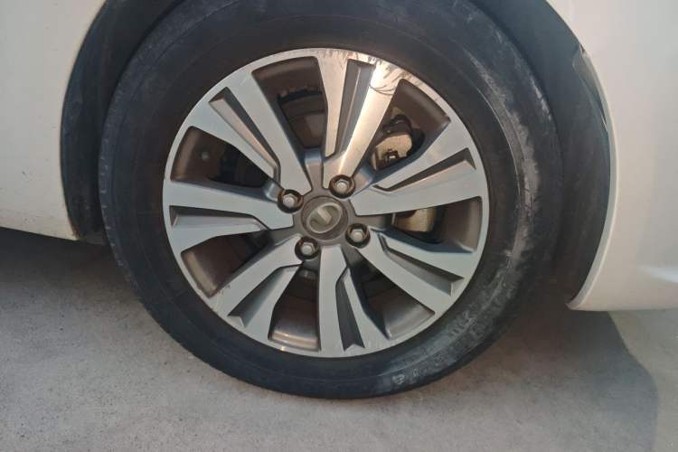 Used Great Wall C30 2016 1.5L AMT Luxury Model Right Front Wheel Hub