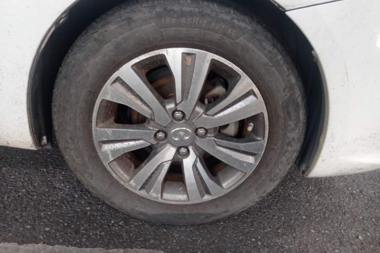 Used Great Wall C30 2016 1.5L Manual Luxury Model Right Front Wheel Hub