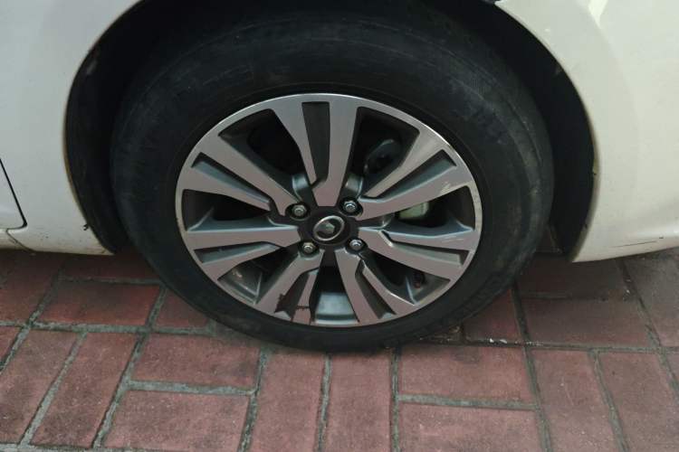 Used Great Wall C30 2016 1.5L AMT Comfort Model Right Front Wheel Hub