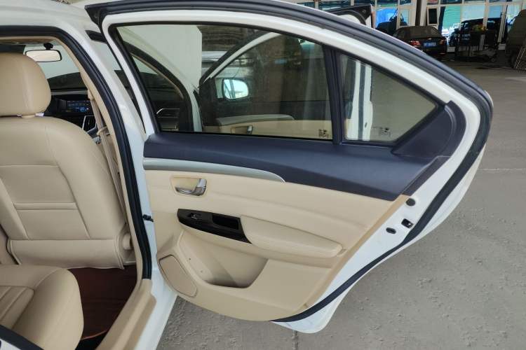 Used Great Wall C30 2016 1.5L Manual Luxury Model Right Rear Door Interior
