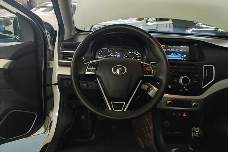Used Great Wall C30 2016 1.5L Manual Luxury Model Steering Wheel