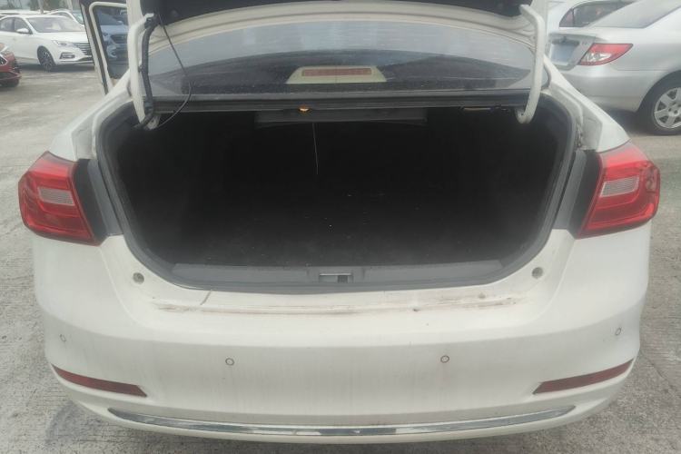 Used Great Wall C30 2016 1.5L AMT Luxury Model Trunk
