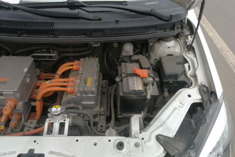 Used Great Wall C30 New Energy 2017 EV Luxury Model Engine Bay Left