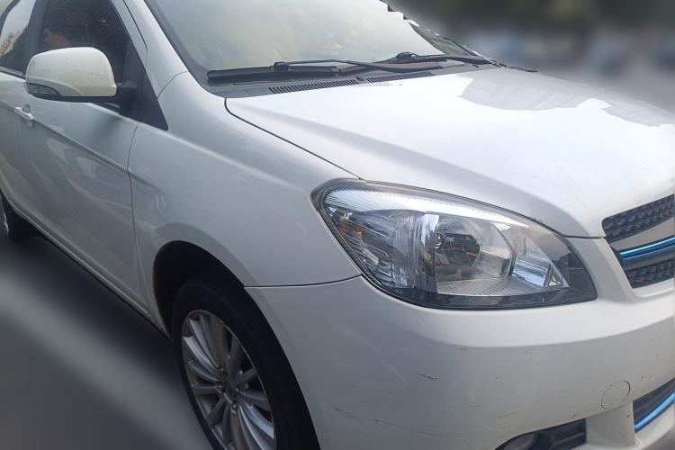 Used Great Wall C30 New Energy 2017 EV Luxury Model Front Right 45 Deg