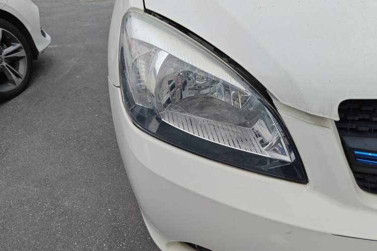 Used Great Wall C30 New Energy 2017 EV Luxury Model Right Front Headlight