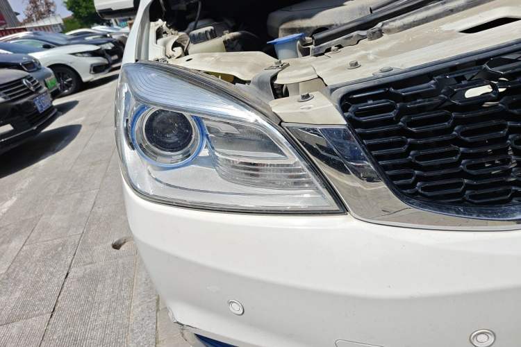 Used Great Wall C30 New Energy 2017 EV Enjoyment Model Right Front Headlight