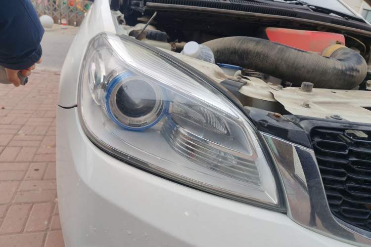Used Great Wall C30 New Energy 2018 EV Upgraded Enjoyment Model Right Front Headlight