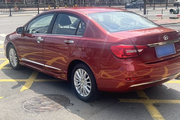 Used Great Wall C50 2014 Upgraded Model 1.5T Manual Fashion Edition Exterior 3