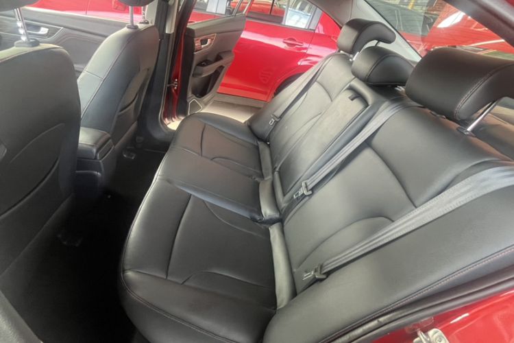 Used Great Wall C50 2014 Upgraded Model 1.5T Manual Fashion Edition Interior 3