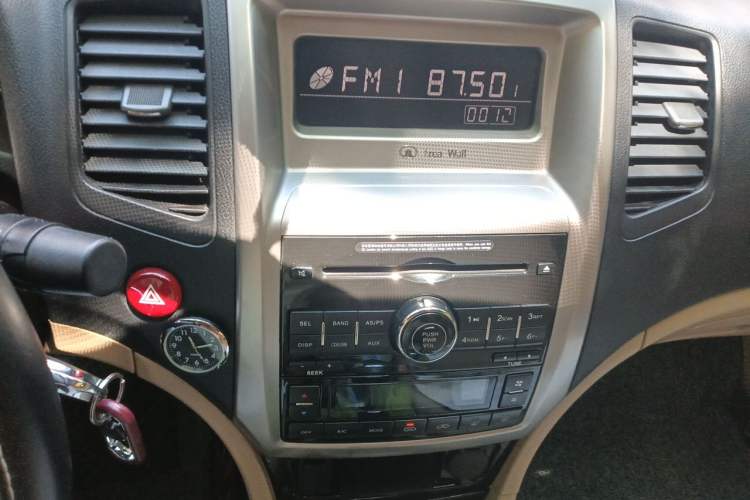 Used Great Wall C50 2012 1.5T Manual Fashion Edition Audio And AC Panel