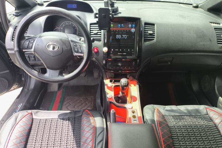 Used Great Wall C50 2012 1.5T Manual Fashion Edition Center Console