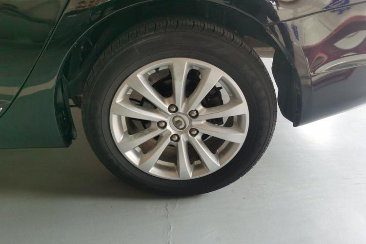 Used Great Wall C50 2012 1.5T Manual Fashion Edition Left Rear Wheel Hub