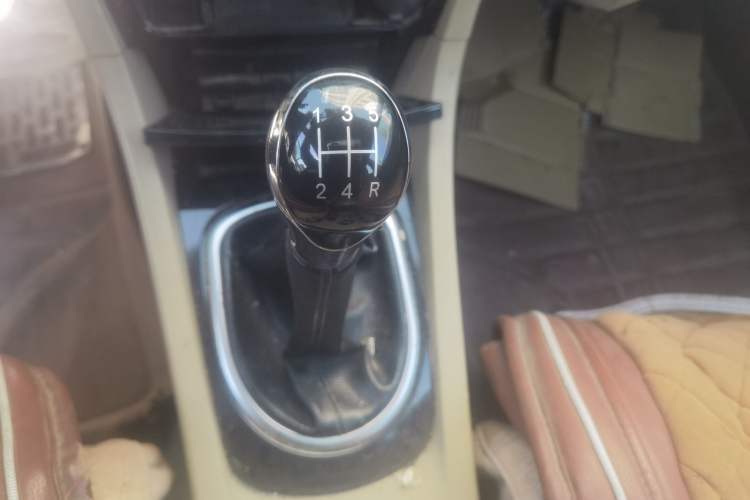 Used Great Wall C50 2012 1.5T Manual Elite Version Gear Lever
