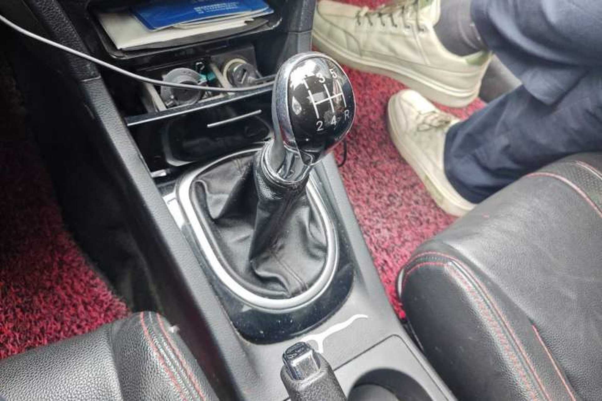 Used Great Wall C50 2012 1.5T Manual Elite Version Gear Lever