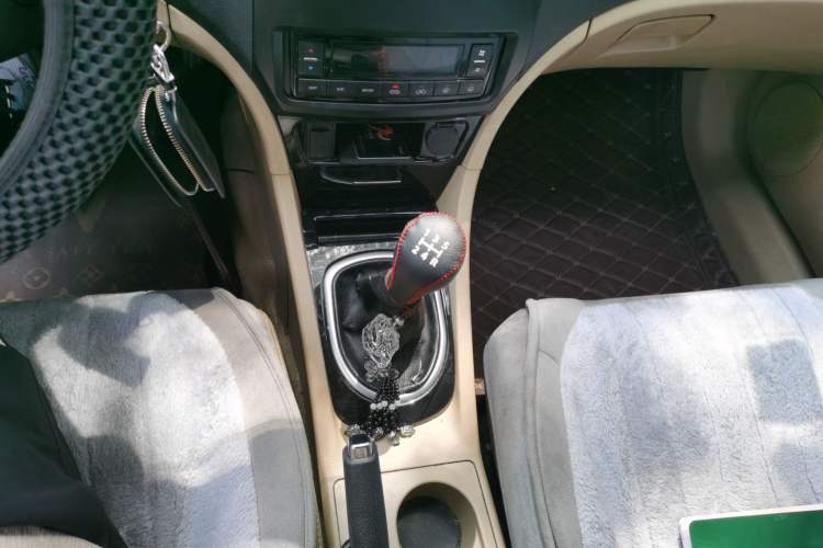 Used Great Wall C50 2012 1.5T Manual Elite Version Gear Lever