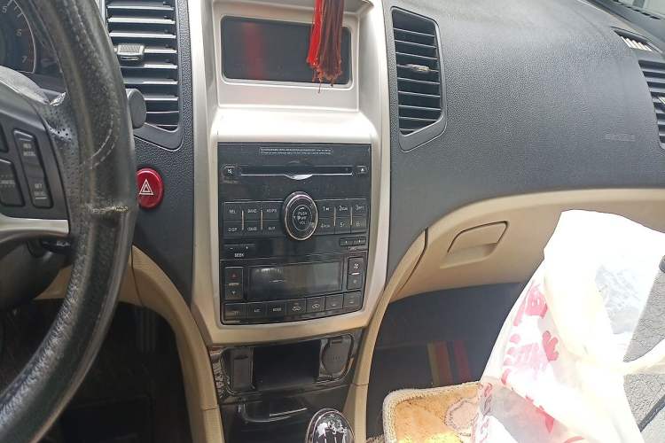 Used Great Wall C50 2012 1.5T Manual Fashion Edition Audio And AC Panel