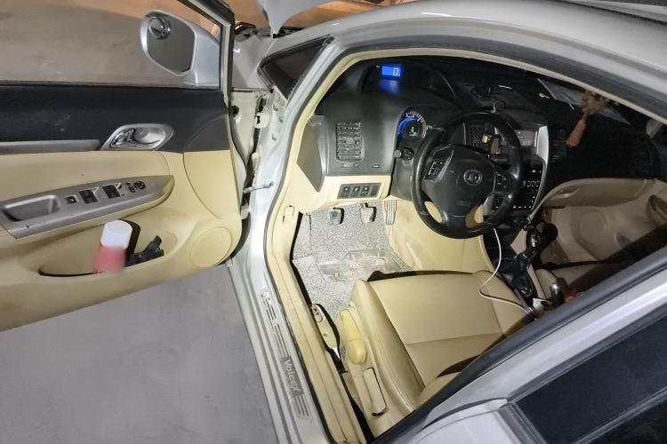 Used Great Wall C50 2012 1.5T Manual Elite Version Driver Seat