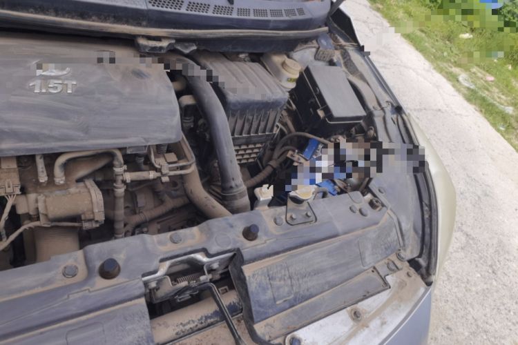 Used Great Wall C50 2012 1.5T Manual Luxury Version Engine Bay Left