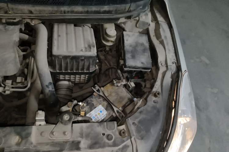Used Great Wall C50 2012 1.5T Manual Elite Version Engine Bay Left