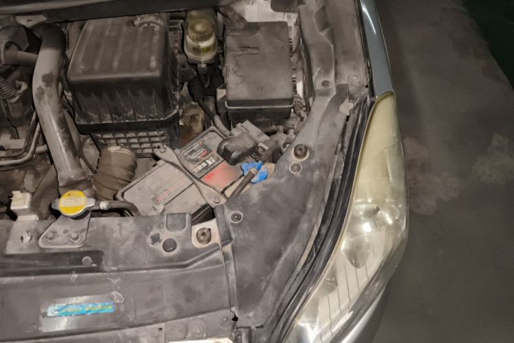 Used Great Wall C50 2012 1.5T Manual Fashion Edition Engine Bay Left