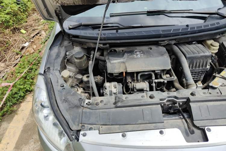 Used Great Wall C50 2012 1.5T Manual Fashion Edition Engine Bay Right