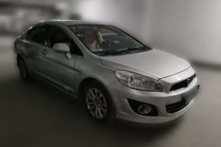 Used Great Wall C50 2012 1.5T Manual Elite Version Front Right 45 Deg