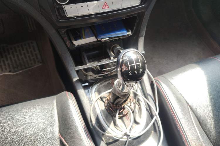 Used Great Wall C50 2012 1.5T Manual Fashion Edition Gear Lever