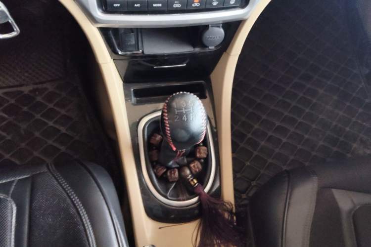 Used Great Wall C50 2012 1.5T Manual Elite Version Gear Lever