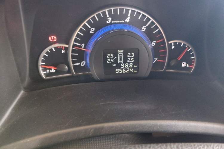 Used Great Wall C50 2012 1.5T Manual Elite Version Odometer Close Up