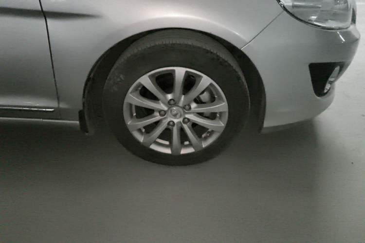 Used Great Wall C50 2012 1.5T Manual Elite Version Right Front Wheel Hub