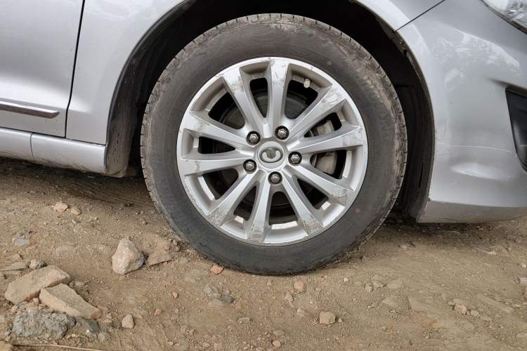 Used Great Wall C50 2012 1.5T Manual Elite Version Right Front Wheel Hub