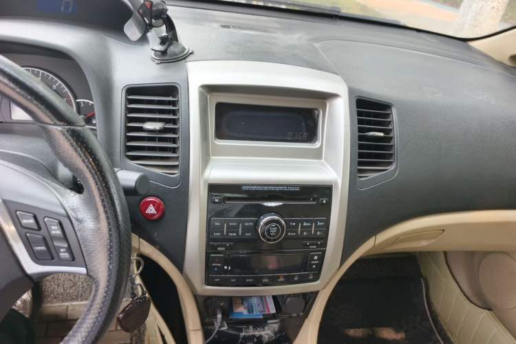 Used Great Wall C50 2012 1.5T Manual Fashion Edition Audio And AC Panel