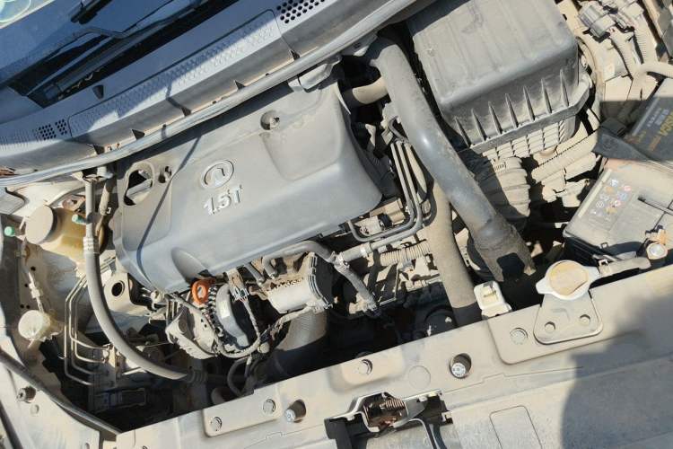 Used Great Wall C50 2012 1.5T Manual Fashion Edition Engine Bay Left