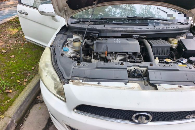 Used Great Wall C50 2012 1.5T Manual Fashion Edition Engine Bay Right