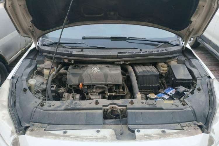 Used Great Wall C50 2012 1.5T Manual Fashion Edition Engine Bay
