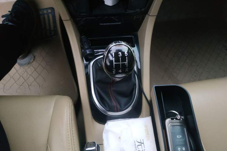 Used Great Wall C50 2012 1.5T Manual Fashion Edition Gear Lever