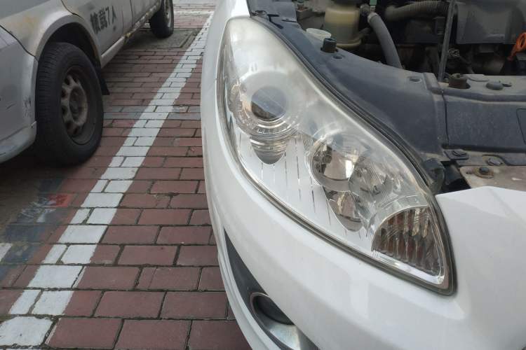 Used Great Wall C50 2012 1.5T Manual Fashion Edition Right Front Headlight