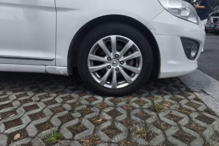 Used Great Wall C50 2012 1.5T Manual Fashion Edition Right Front Wheel Hub