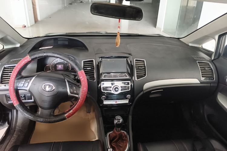 Used Great Wall C50 2013 1.5T Manual Elite Edition Center Console