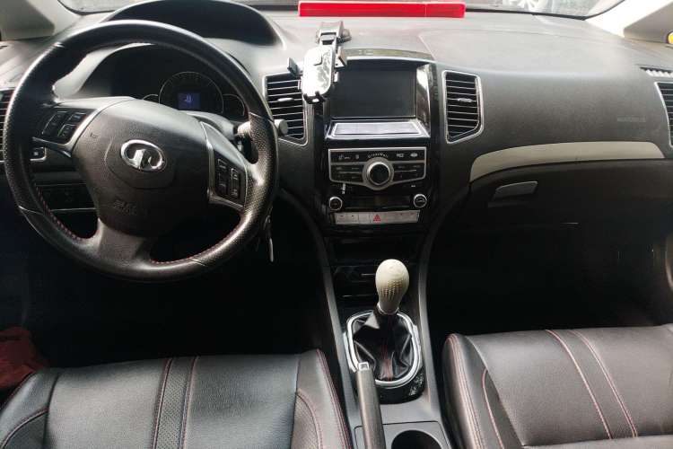 Used Great Wall C50 2013 1.5T Manual Elite Edition Center Console