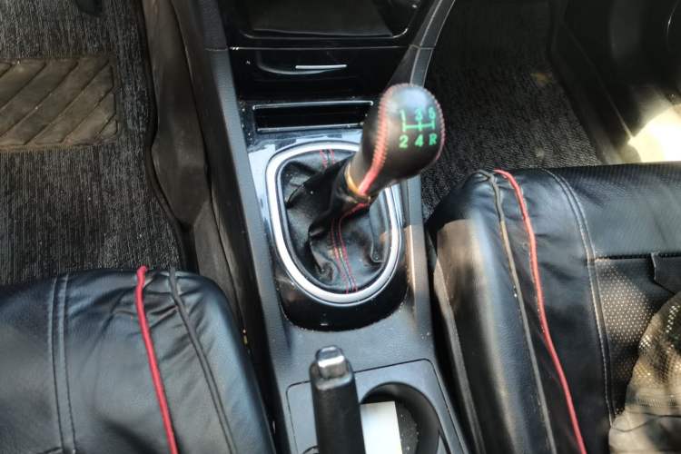 Used Great Wall C50 2013 1.5T Manual Elite Edition Gear Lever