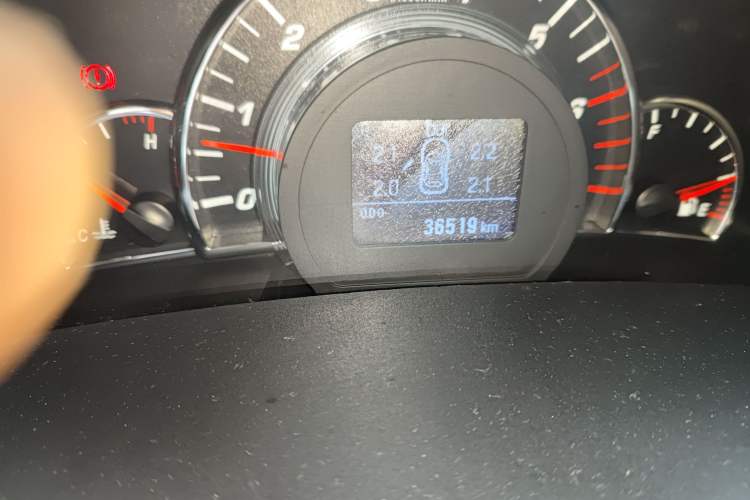 Used Great Wall C50 2013 1.5T Manual Luxury Model Odometer Close Up