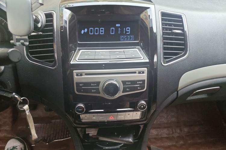 Used Great Wall C50 2013 1.5T Manual Fashion Edition Audio And AC Panel
