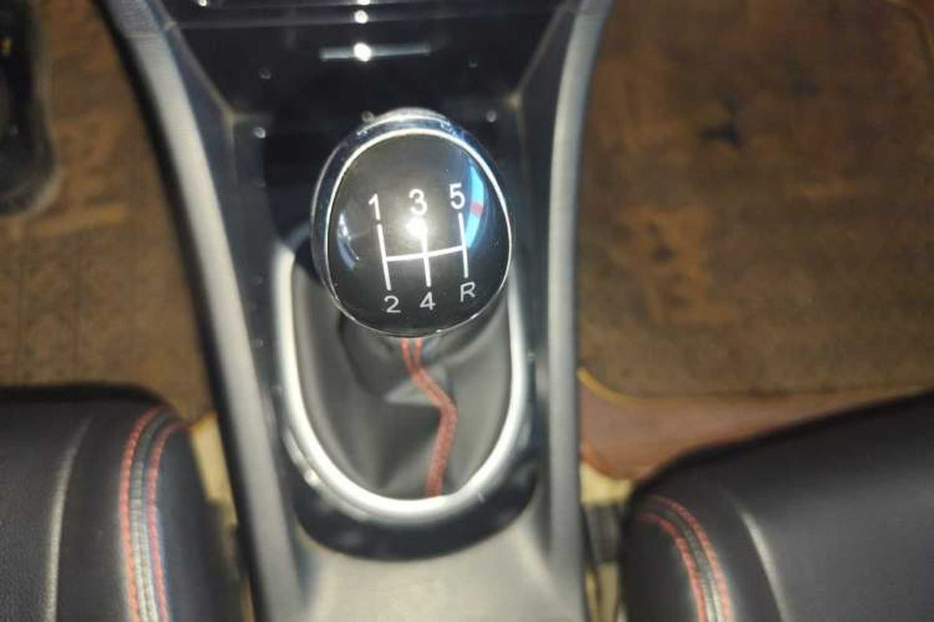 Used Great Wall C50 2013 1.5T Manual Fashion Edition Gear Lever