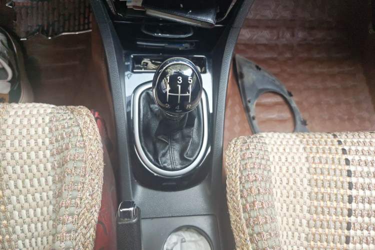 Used Great Wall C50 2013 1.5T Manual Fashion Edition Gear Lever