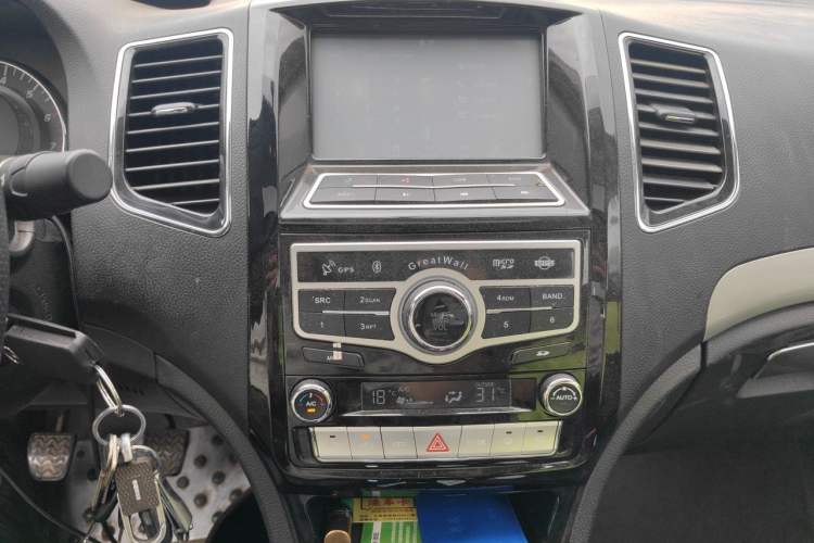 Used Great Wall C50 2013 1.5T Manual Elite Edition Audio And AC Panel