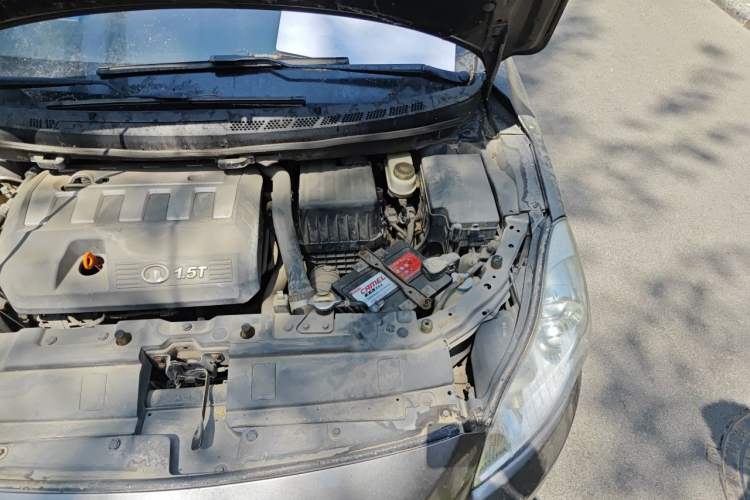 Used Great Wall C50 2013 1.5T Manual Elite Edition Engine Bay Left