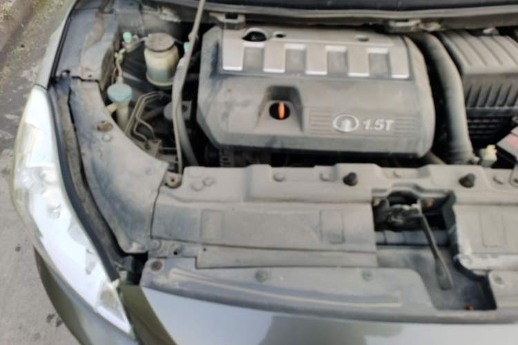 Used Great Wall C50 2013 1.5T Manual Fashion Edition Engine Bay Right