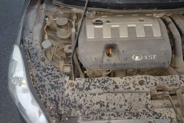 Used Great Wall C50 2013 1.5T Manual Elite Edition Engine Bay Right
