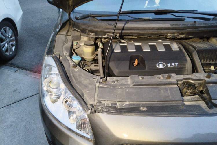 Used Great Wall C50 2013 1.5T Manual Fashion Edition Engine Bay Right
